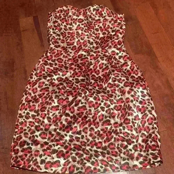 Dress - Picture 5 of 6